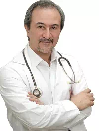 دکتر محمدرضا آخوندی نسب بهترین جراح ماموپلاستی تهران
