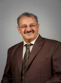 دکتر غلامرضا صفایی جراح خوب بینی استخوانی