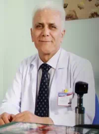 دکتر کمال هادی بهترین جراح دماغ گوشتی در تهران